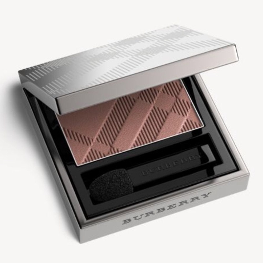 Burberry eyeshadow in Midnight Brown